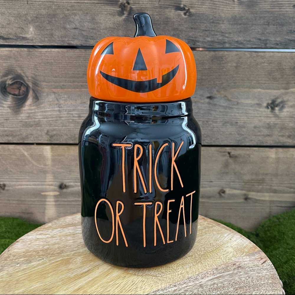 Rae Dunn Halloween Trick or Treat Canister Jar Jack O Lantern Pumpkin Lid NWT